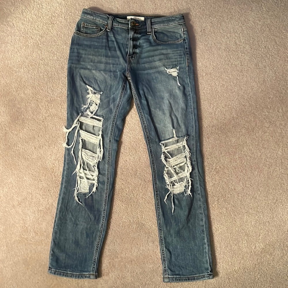 Eunina mid rise ripped girlfriend jeans, size 5, light blue wash